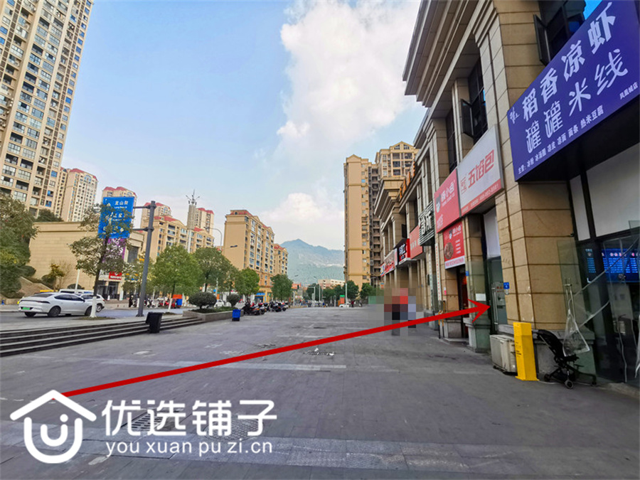 西外凤凰城50平包子店转让水电气三通
