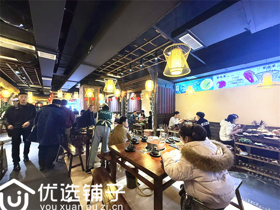 西外罗浮广场旁380平火锅店转让(水电气三通)