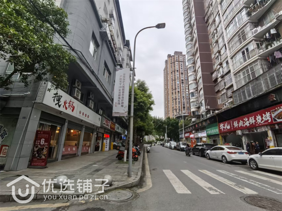 南外民乐街100平转角餐馆转让(二楼合计200)