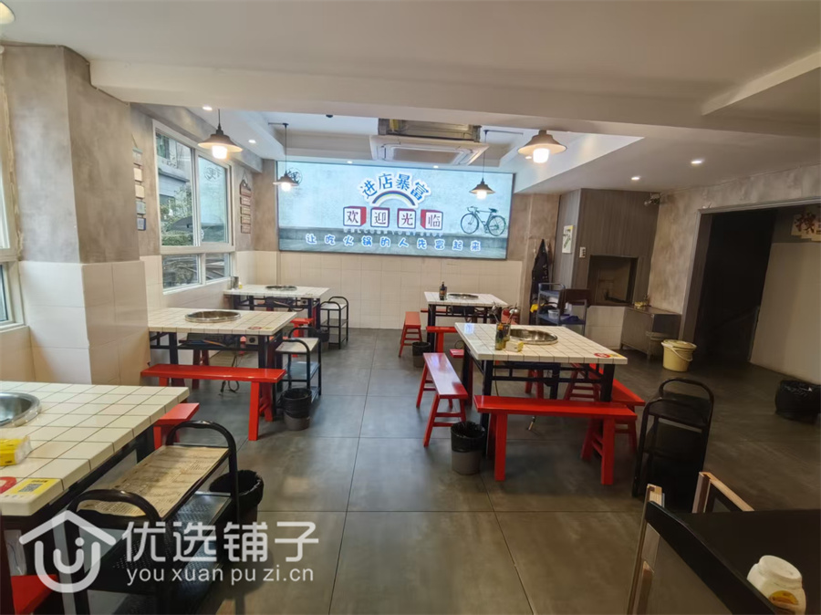 南外民乐街100平转角餐馆转让(二楼合计200)